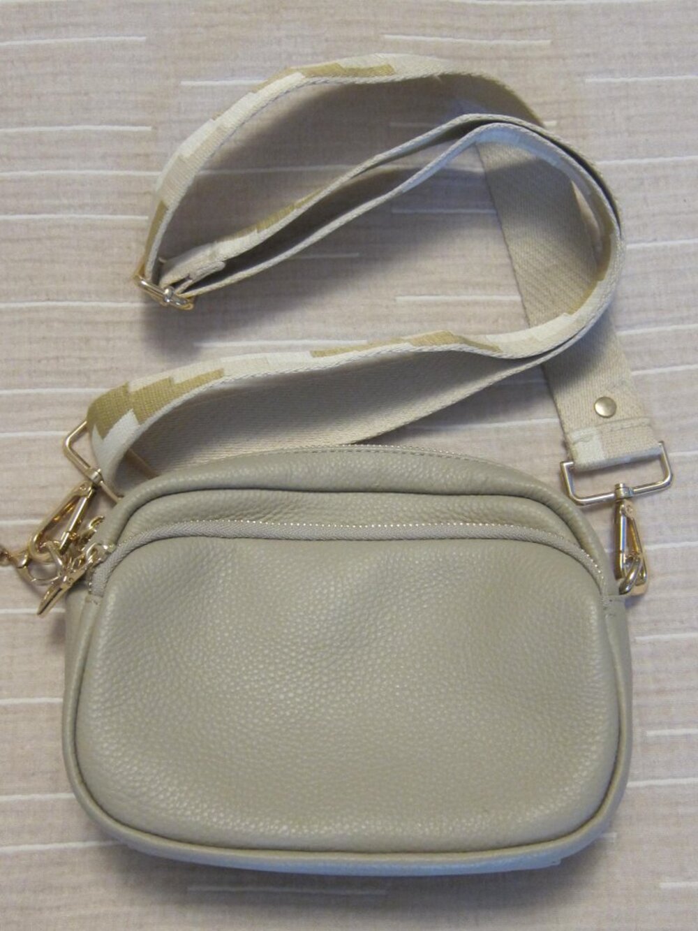 Pom Pom London Gray Crossbody Bag - Neutral Pebble Leather - Picture 9 of 12